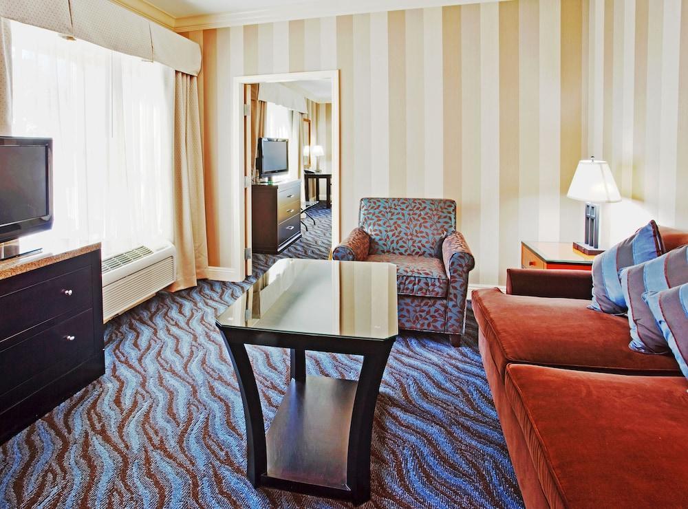 Holiday Inn Express Hotel & Suites Santa Cruz By Ihg Extérieur photo